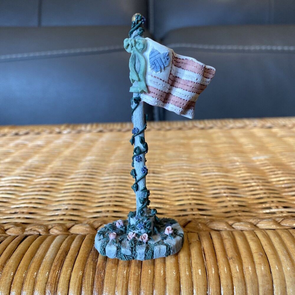 Ivy & Innocence Long May It Wave 05091 1A/1439 Flag Pole Old Glory Cast Art